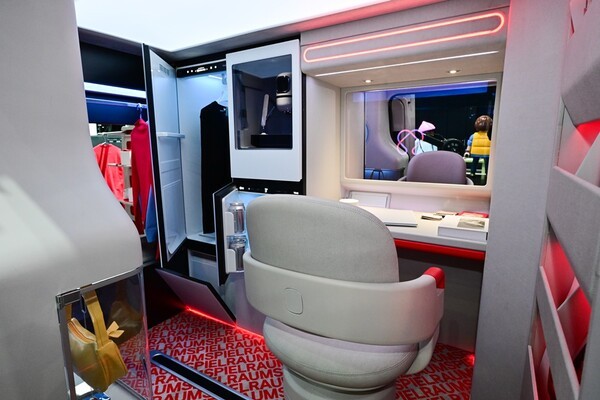 1인 사업가용 모빌리티 '슈필라움 스튜디오'.(사진=LG전자)