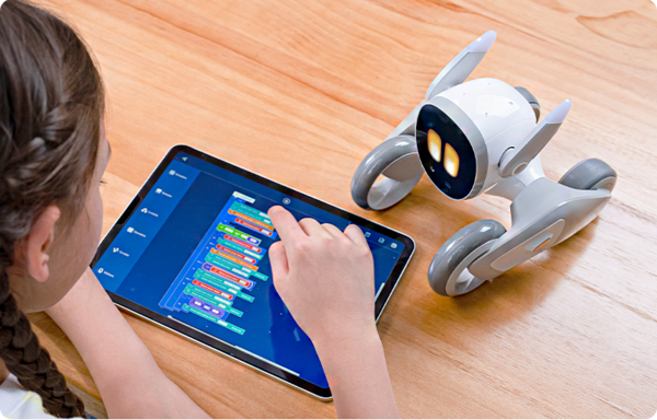 AI 반려견 루나 (사진 제공=티원트레이딩)