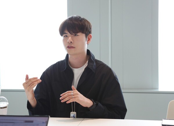 인터뷰하는 이한울 신한투자증권 선임 (사진= 연합뉴스)