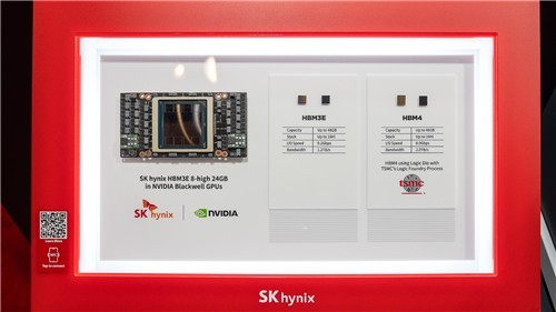 'TSMC 2025 테크놀로지 심포지엄'에 전시된 SK하이닉스 HBM (사진=SK하이닉스 제공, 연합뉴스)