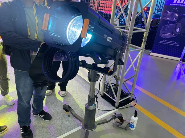 비토르라이트 Follow Wo