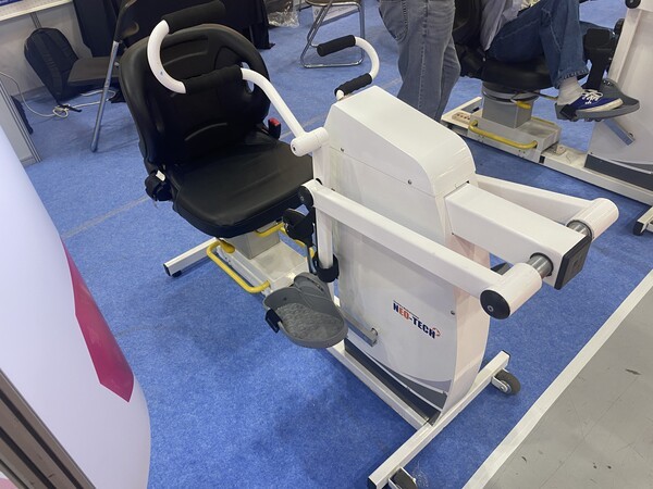 (주)네오텍 연동상하지운동기