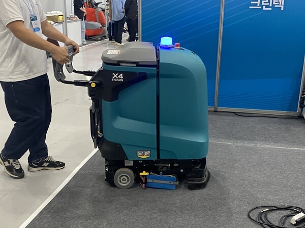 클린텍, 습식 자율주행 X4