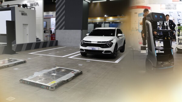 '로봇이 주차까지'…일상으로 성큼 다가온 로봇기술(CG)  사진=연합뉴스TV 제공, 연합뉴스