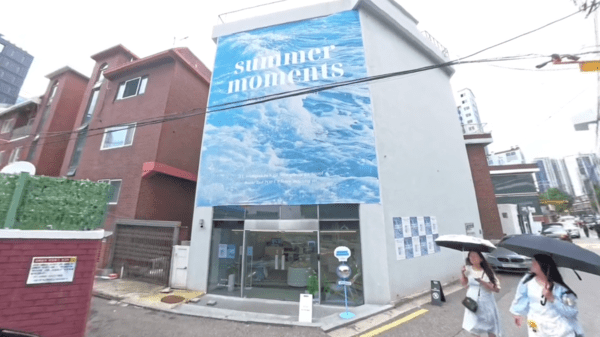 이미지를 클릭하시면 360 VR 영상으로 팝업스토어를 감상하실 수 있습니다.