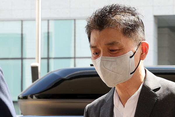 지난 8월 29일 결심공판에 출석하는 카카오 김범수 의장. 사진=연합뉴스