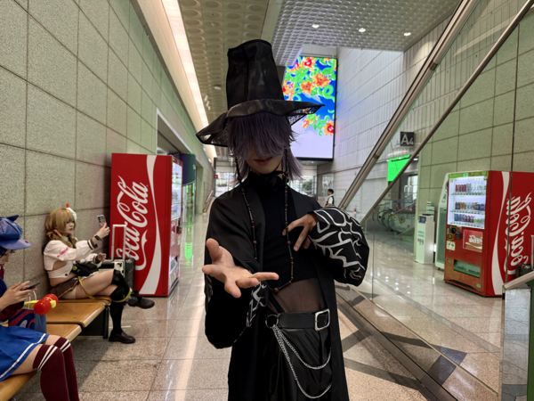 입구에서 만난 관람객 사진