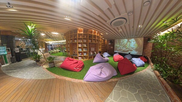 ※360도로 볼 수 있는 영상입니다.  (클릭하면 생생한 현장 속으로 들어갈 수 있습니다.)