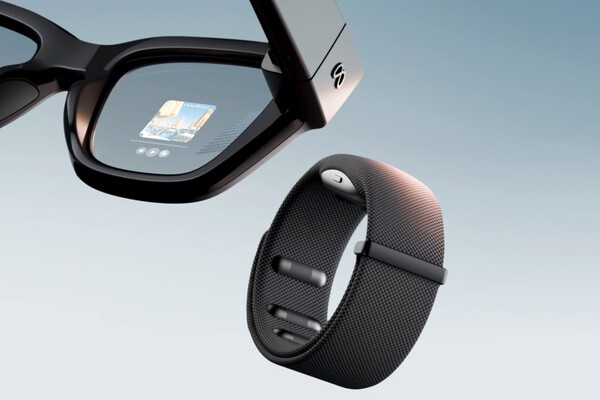 레이밴 메타 디스플레이와 손목밴드 메타 뉴럴 밴드.  사진=메타