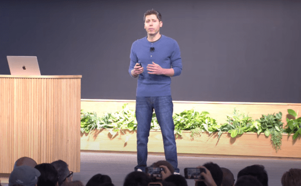 이날 사회를 맡은 샘 알트먼 CEO가 발표를 하고 있다.  사진=오픈AI 유튜브 캡처