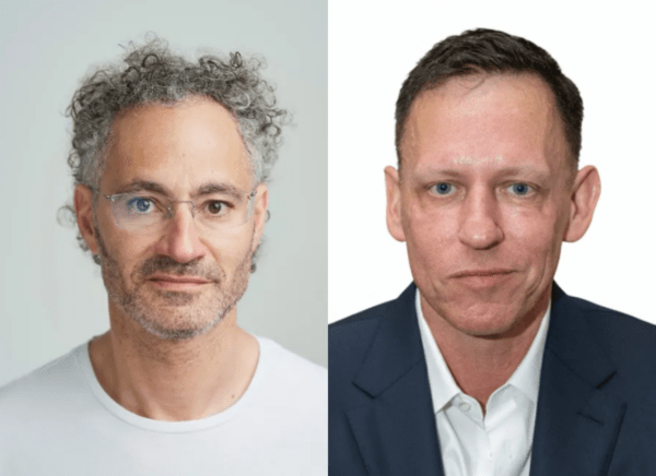 왼쪽부터 알렉스 카프, 피터 틸 팔란티어 공동창업자