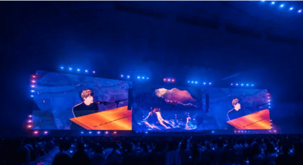 지난  21일 서울 구로구 고척스카이돔에서 공연을 선보이고 있는 플레이브 / 사진=블래스트 제공