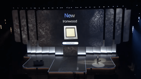 구글의 7세대 TPU 아이언우드 발표 모습. 사진=구글