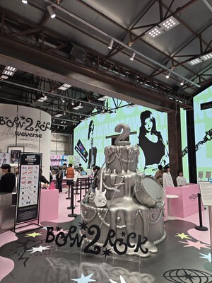 [Born 2 Rock ] QWER’s Second Anniversary Pop-up in Seongsu